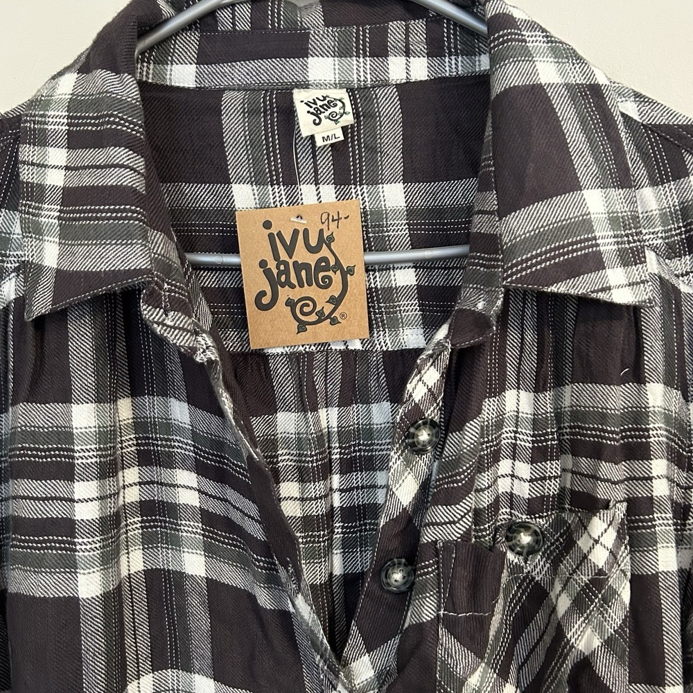 Ivy Jane Women's Plaid Popover Blouse Partial Button Boho Flannel Shirt Size M/L - Picture 2 of 8